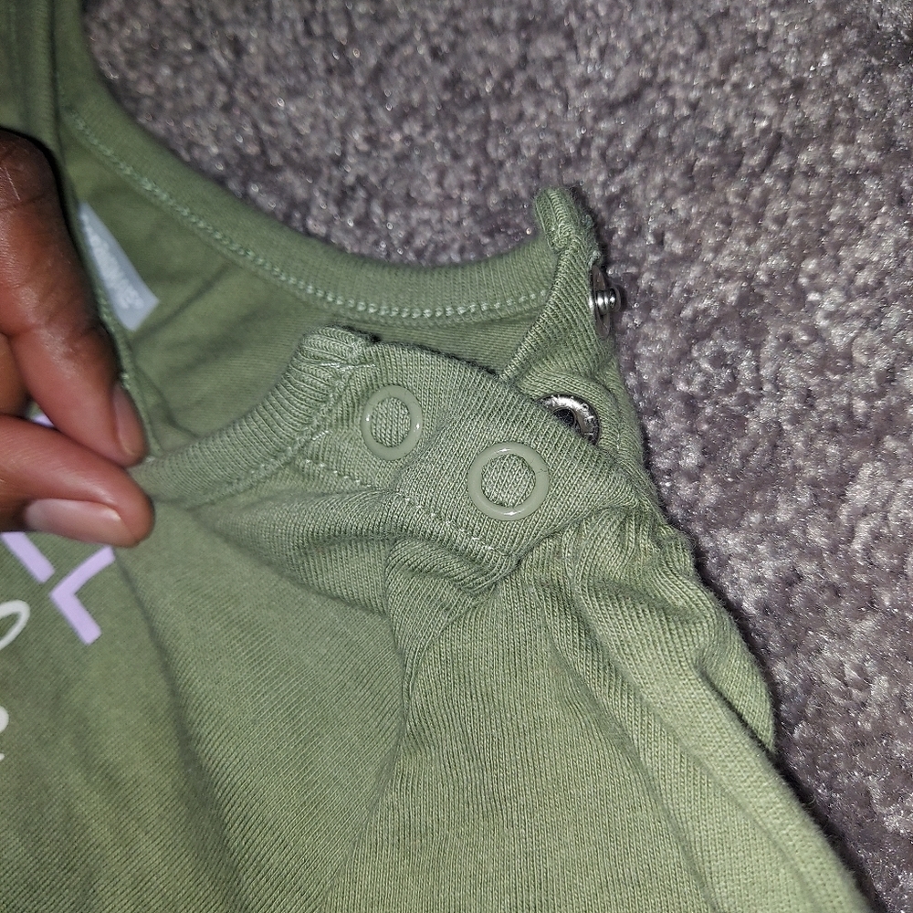 Onsie - Picture 3 of 5
